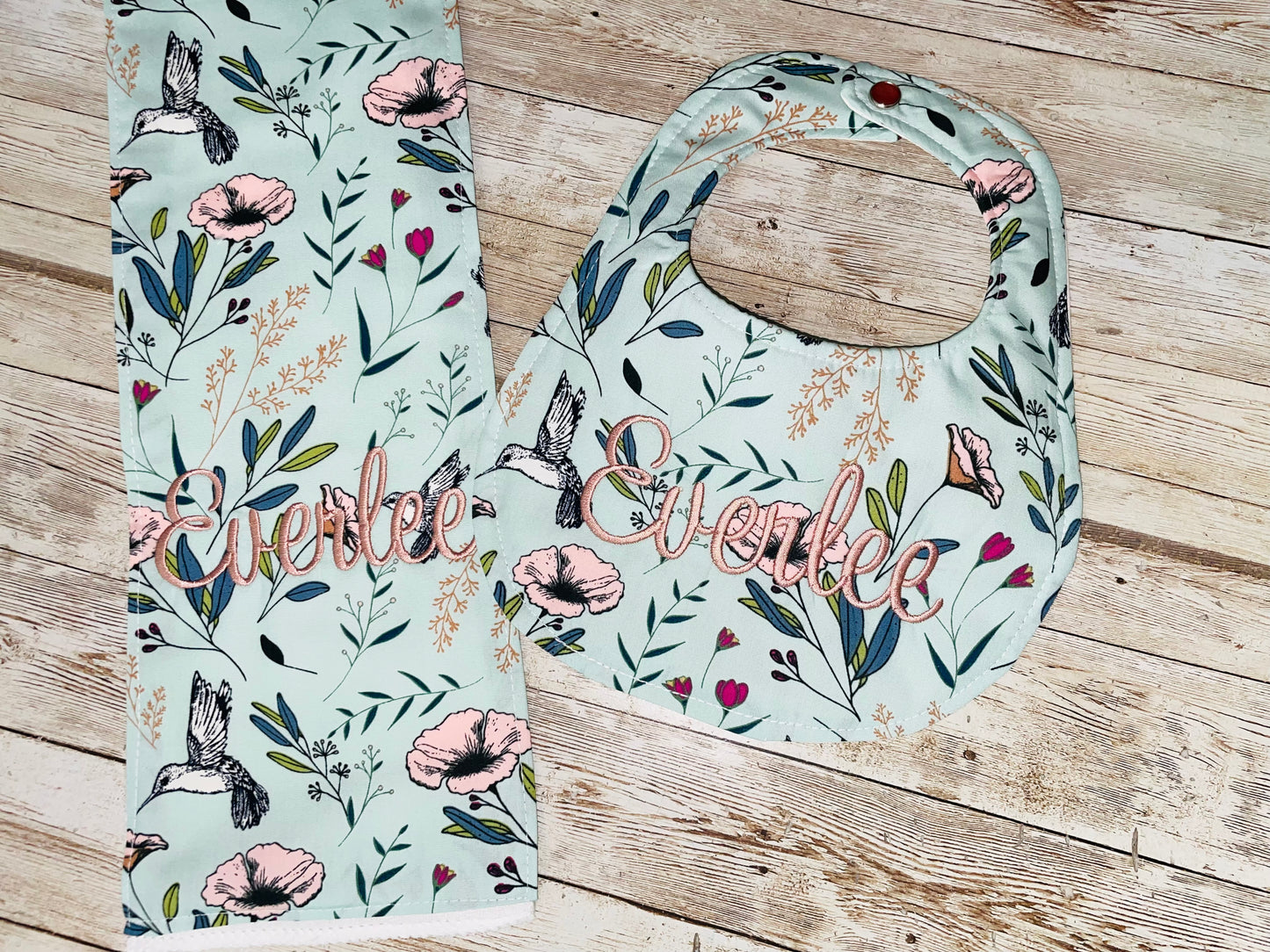 Personalized Boutique Bib and Burp Cloth Set - Hummingbird